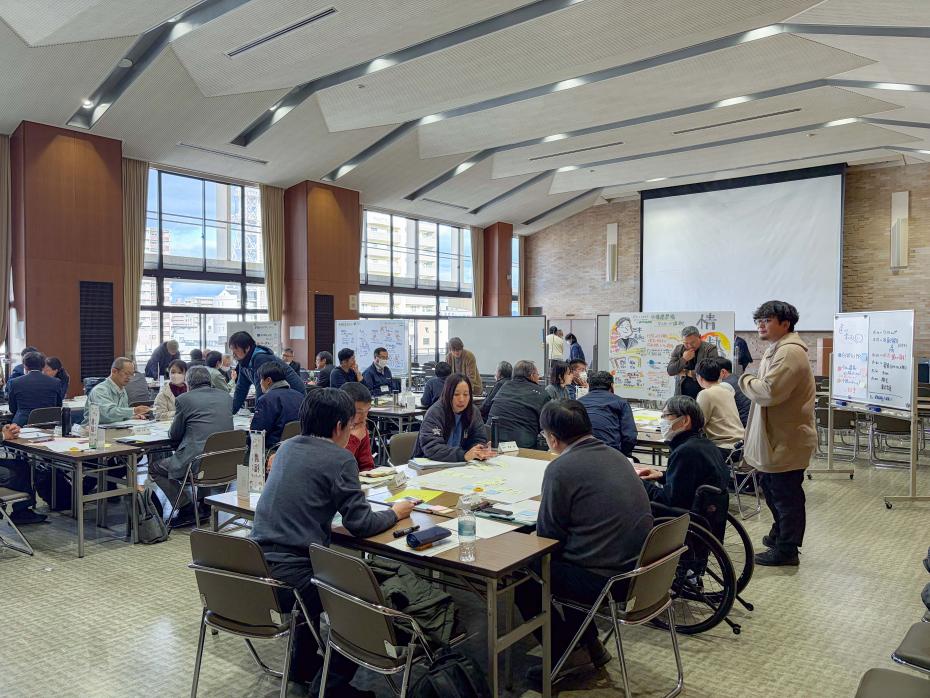 参加者でグループワーク