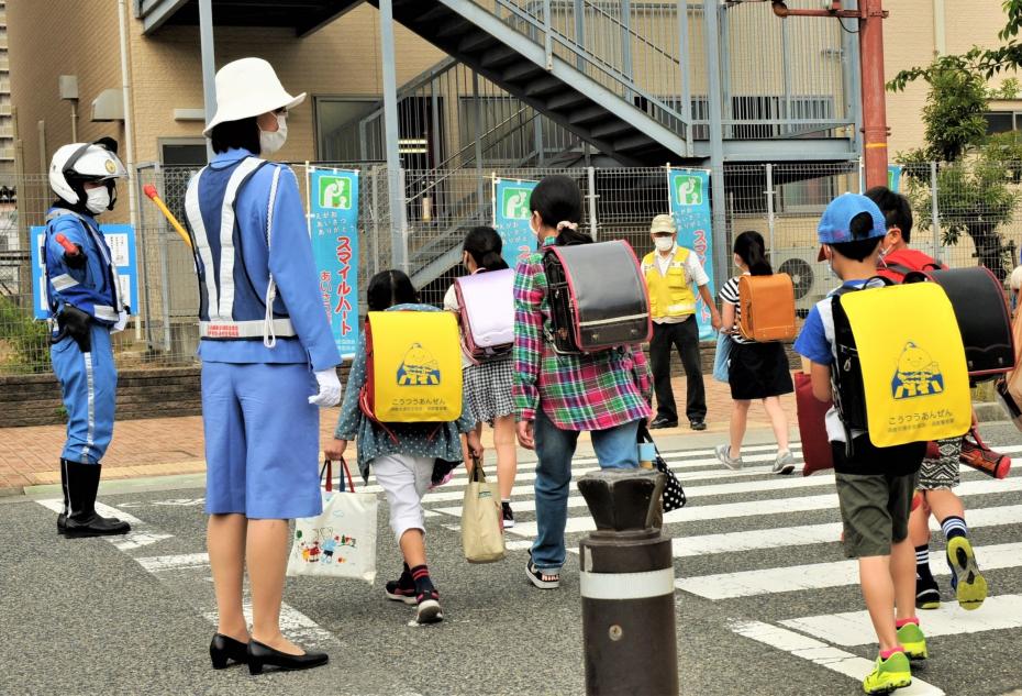 横断歩道保護活動