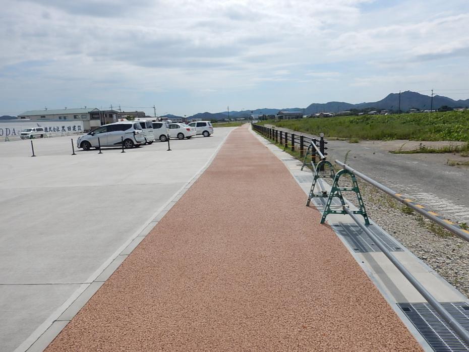 北条電鉄「法華口駅」に続く道