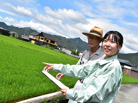 地元農家と県職員