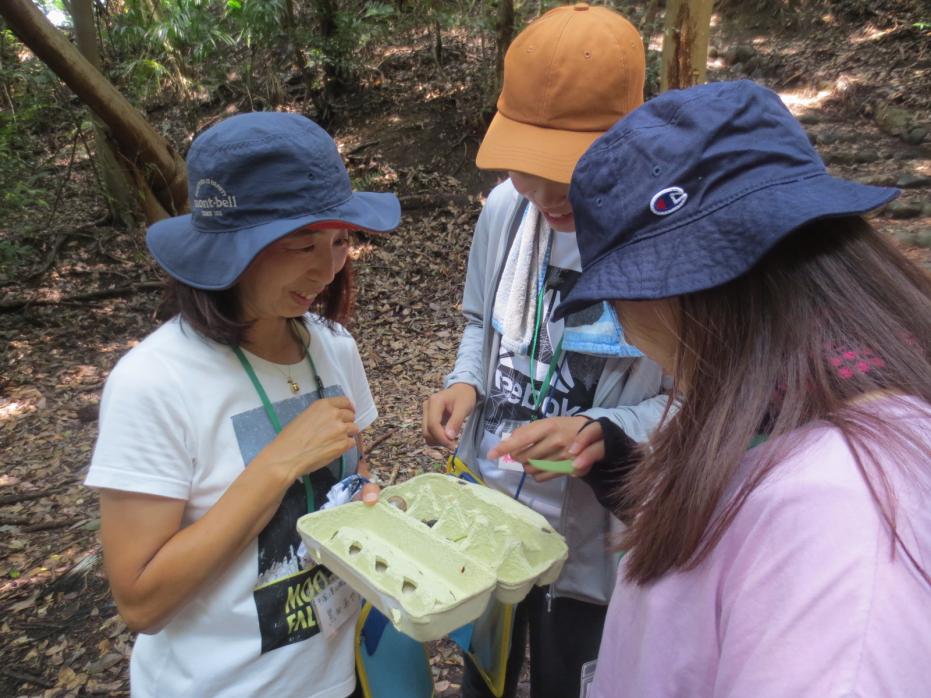 はばタンの環境学習（伊佐こども園集合写真）