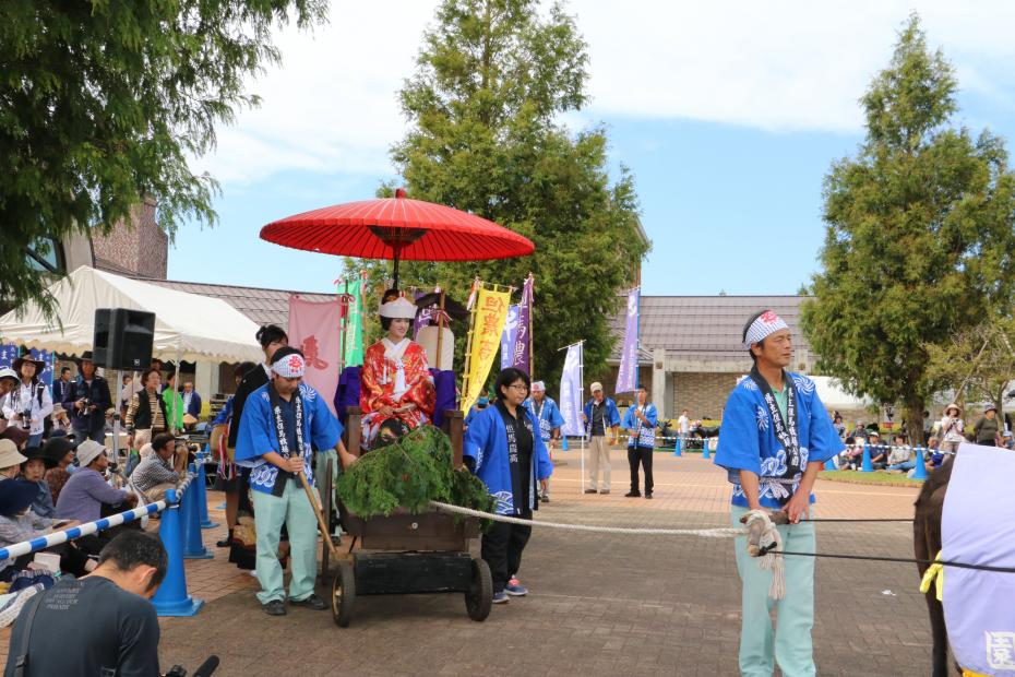 牛まつり花嫁行列