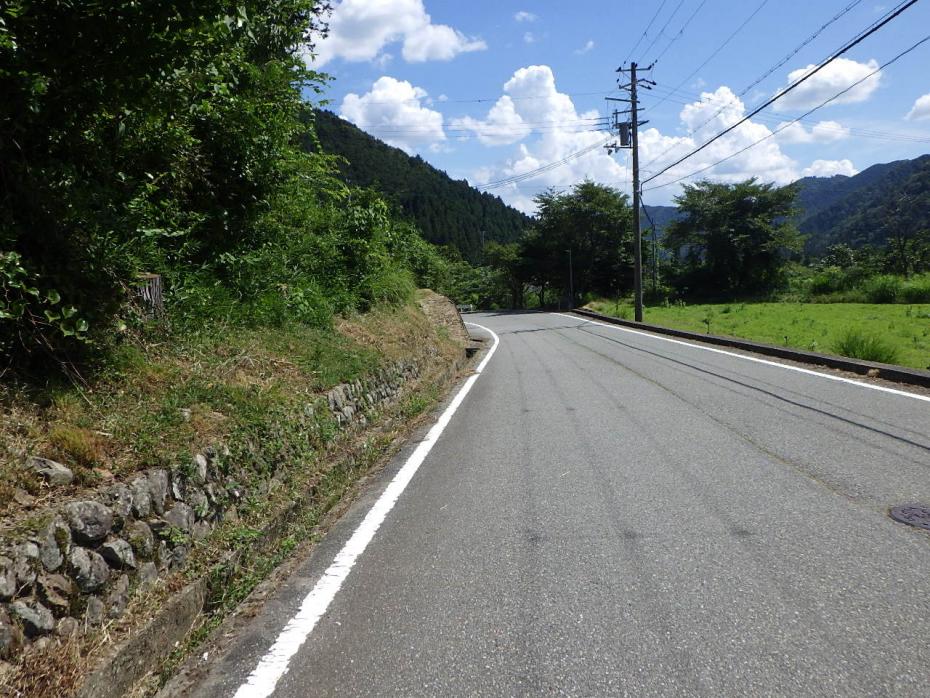 除草作業岩崎山辺線作業後